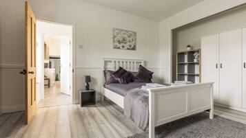 1 camera, ferro/asse da stiro, Wi-Fi, lenzuola