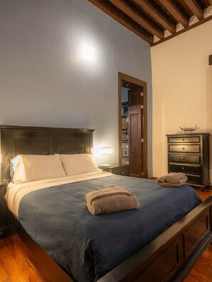 3 bedrooms, WiFi, bed sheets