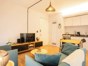 TV - Cute studio in the historic center with gym (Mexico City)