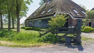 Apartment | Bahagian luar