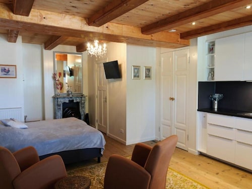 Authentic Apartment Near Schagen