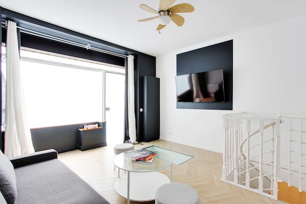 Apartment | Living area