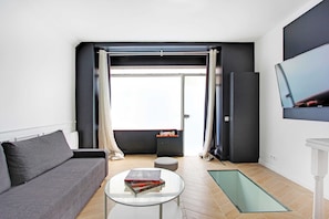 Apartment | Living area