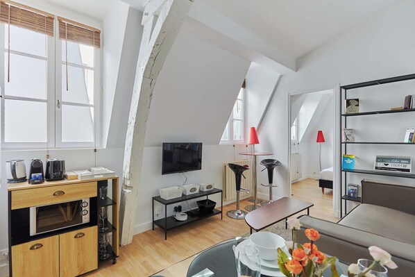 Apartment | Living area