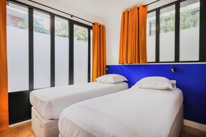 Leilighet | 2 soverom, skrivebord for bærbar PC, strykejern/-brett og sengetøy