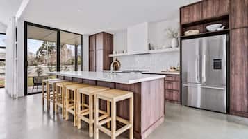 House | 4 bedrooms, Internet