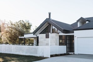 House | 4 bilik tidur, Internet 