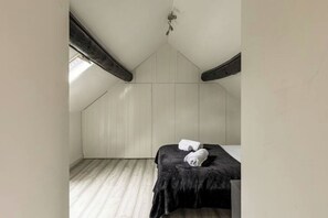 1 quarto, ferros/tábuas de passar roupa, Wi-Fi, roupa de cama
