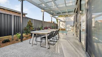 House | 4 bedrooms, Internet