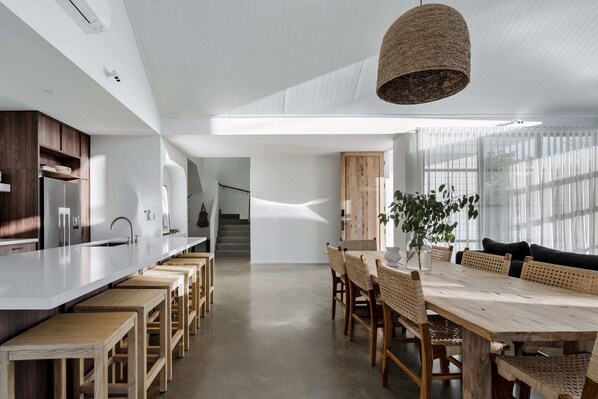 House | 4 bedrooms, Internet