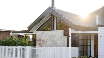 House | 4 bedrooms, Internet