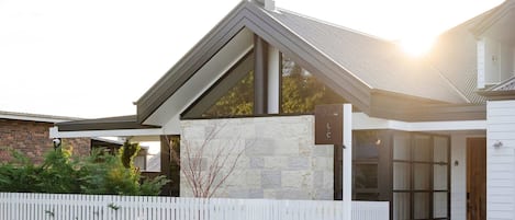 House | 4 bedrooms, Internet