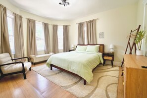 4 bedrooms, WiFi, bed sheets