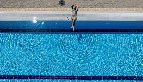 Four Seasons private villa - seaview - big heated pool - gym - sport activities