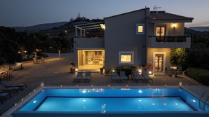 Beheizter Pool