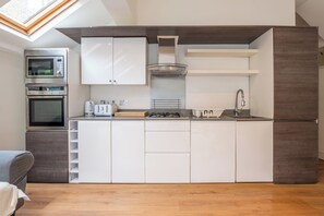 Microwave, oven, stovetop, dishwasher