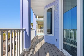 House, Multiple Beds (The Gulfview Grandeur) | Property grounds