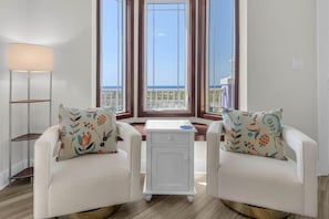 House, Multiple Beds (The Gulfview Grandeur) | Living area