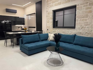 TV, offices