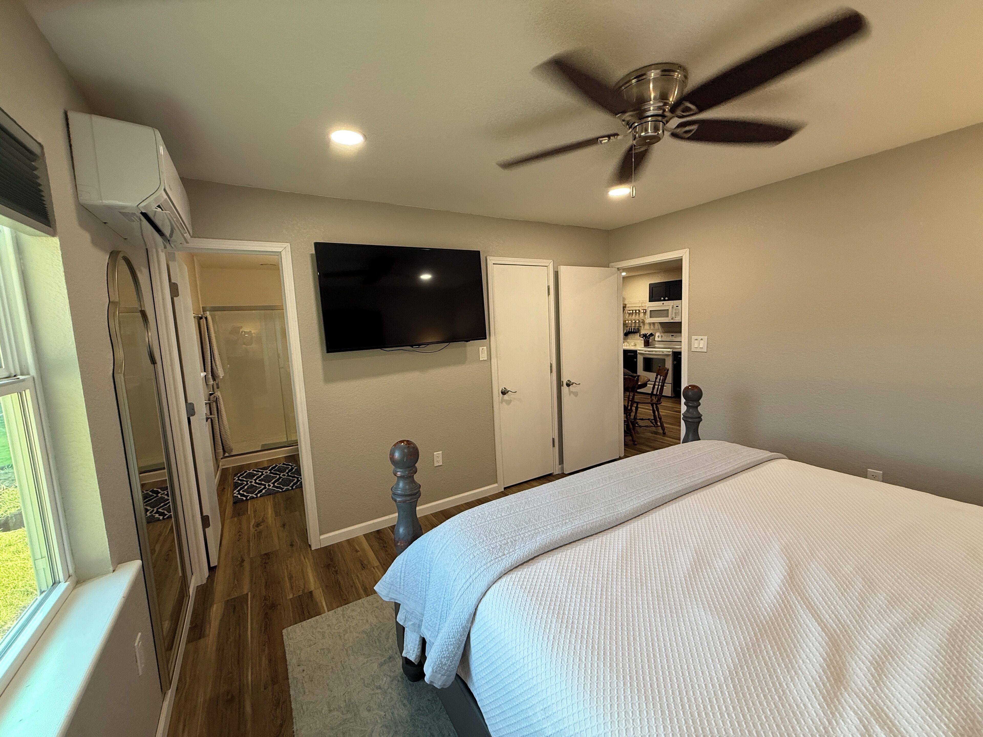 2 chambres, fer et planche à repasser, lit parapluie, Wi-Fi gratuit