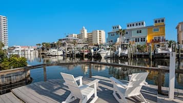 House, Multiple Beds (No Bad Days) | Marina