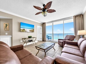 Apartment, Mehrere Betten (Majestic Beach Towers 2-1608) | Wohnbereich