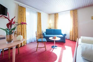 Deluxe Double Room, Mountain View | In-room safe, desk, free WiFi
