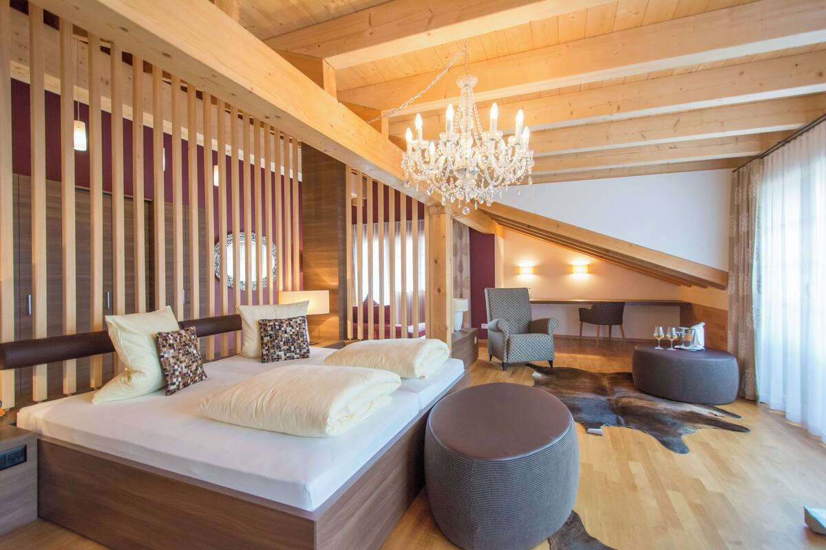 Deluxe Suite, Balcony, Mountain View | In-room safe, desk, free WiFi
