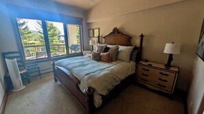 4 bedrooms, iron/ironing board, travel cot, free WiFi