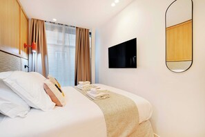 Departamento | 3 habitaciones y espacio para trabajar con laptop 