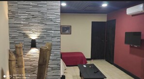 Basic Apartment, Pool View | Living area - Apart Del Huesped  (Puerto Iguazú)