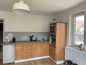 Microwave, stovetop