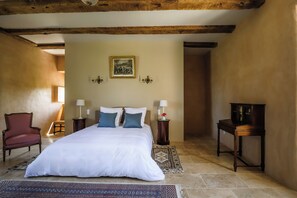 6 Schlafzimmer, Bügeleisen/Bügelbrett, WLAN, Bettwäsche