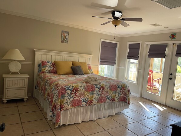 3 chambres, fer et planche à repasser, Wi-Fi gratuit, draps fournis