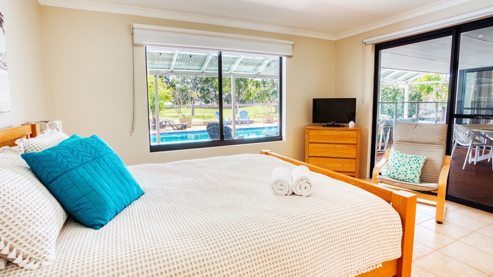 3 bedrooms, WiFi, bed sheets