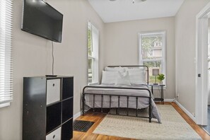 2 dormitorios, tabla de planchar con plancha, wifi y ropa de cama