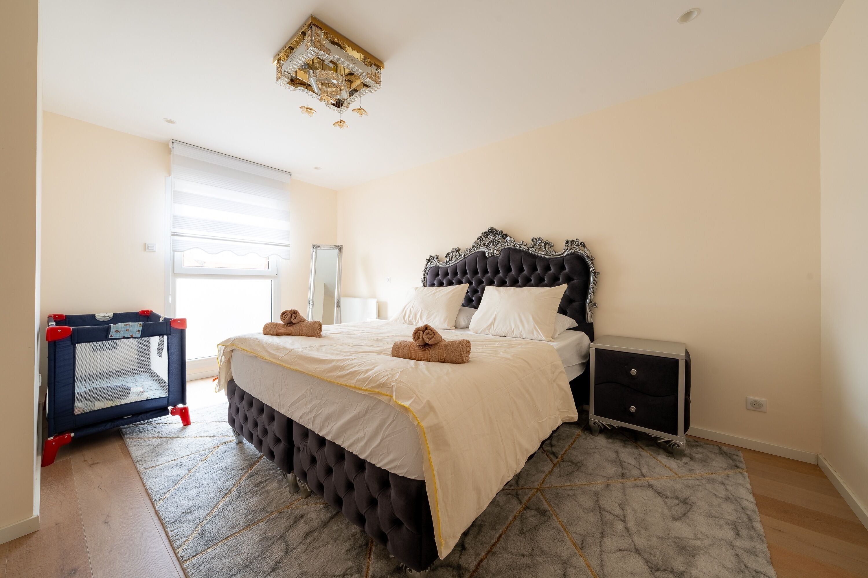 5 chambres, Wi-Fi gratuit, draps fournis