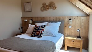 Classic Double Room | In-room safe, free WiFi