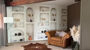 Phòng đôi phong cách cổ điển | Khu phòng khách