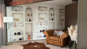 Classic Double Room | Living area - Hôtel Restaurant Les Quatre Saisons (Dullin)