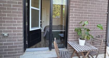 Beautiful Private Room with private Bath&Entrance