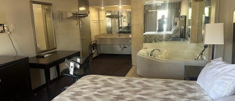 Room, 1 King Bed, Non Smoking, Jetted Tub