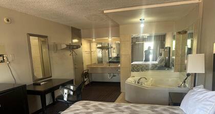 La Casa Inn Albany Near Tifton US 82