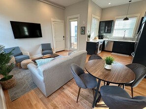 House | 5 bedrooms - Brand New Construction 3 Unit 5 Bed Property (Newport)