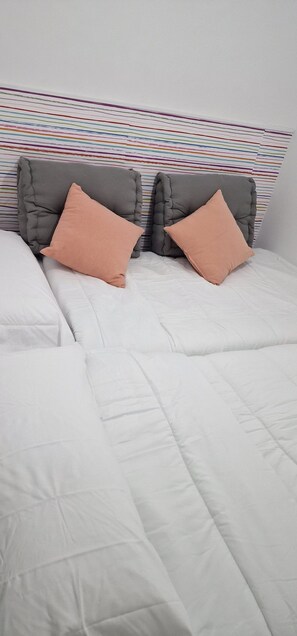 2 bedrooms, Internet, bed sheets