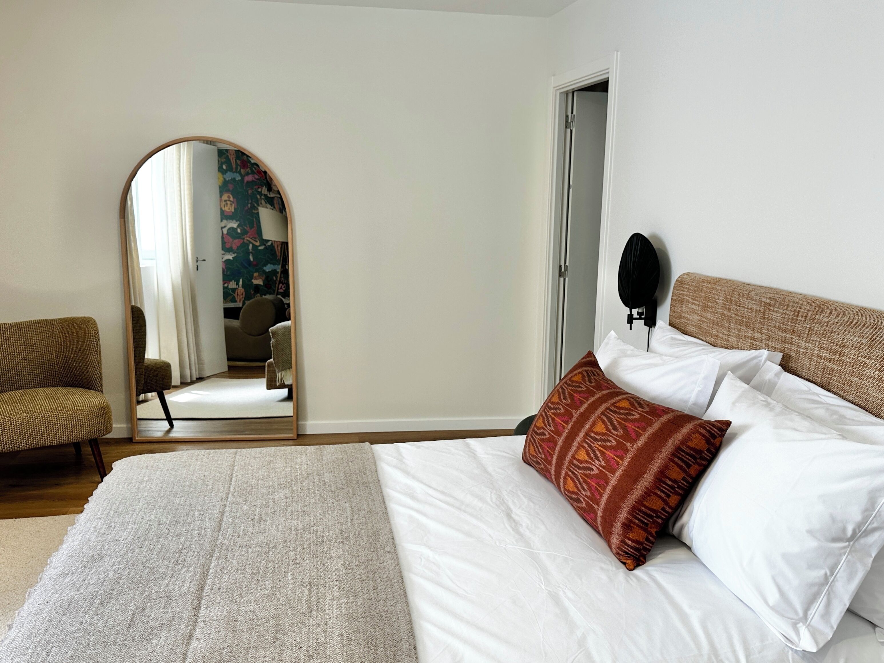 3 bedrooms, travel crib, free WiFi, bed sheets