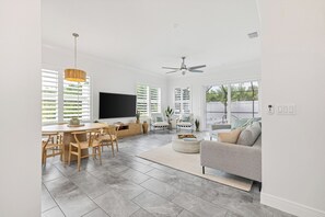 TV - Ponce Inlet Surf Villa-Steps to Beach+Pool & Spa! (Port Orange)