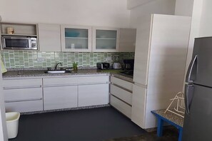 Microwave, stovetop