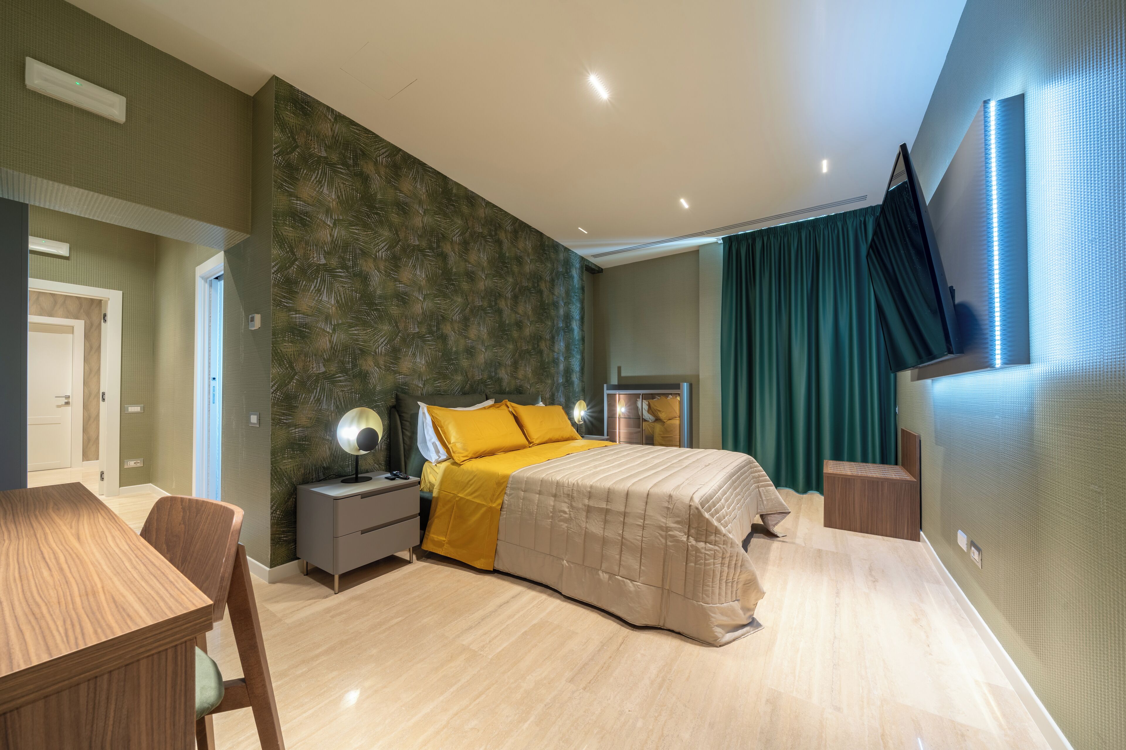 Articles gratuits dans le mini-bar, coffres-forts dans les chambres