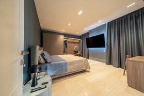 Standard Suite, Sea View